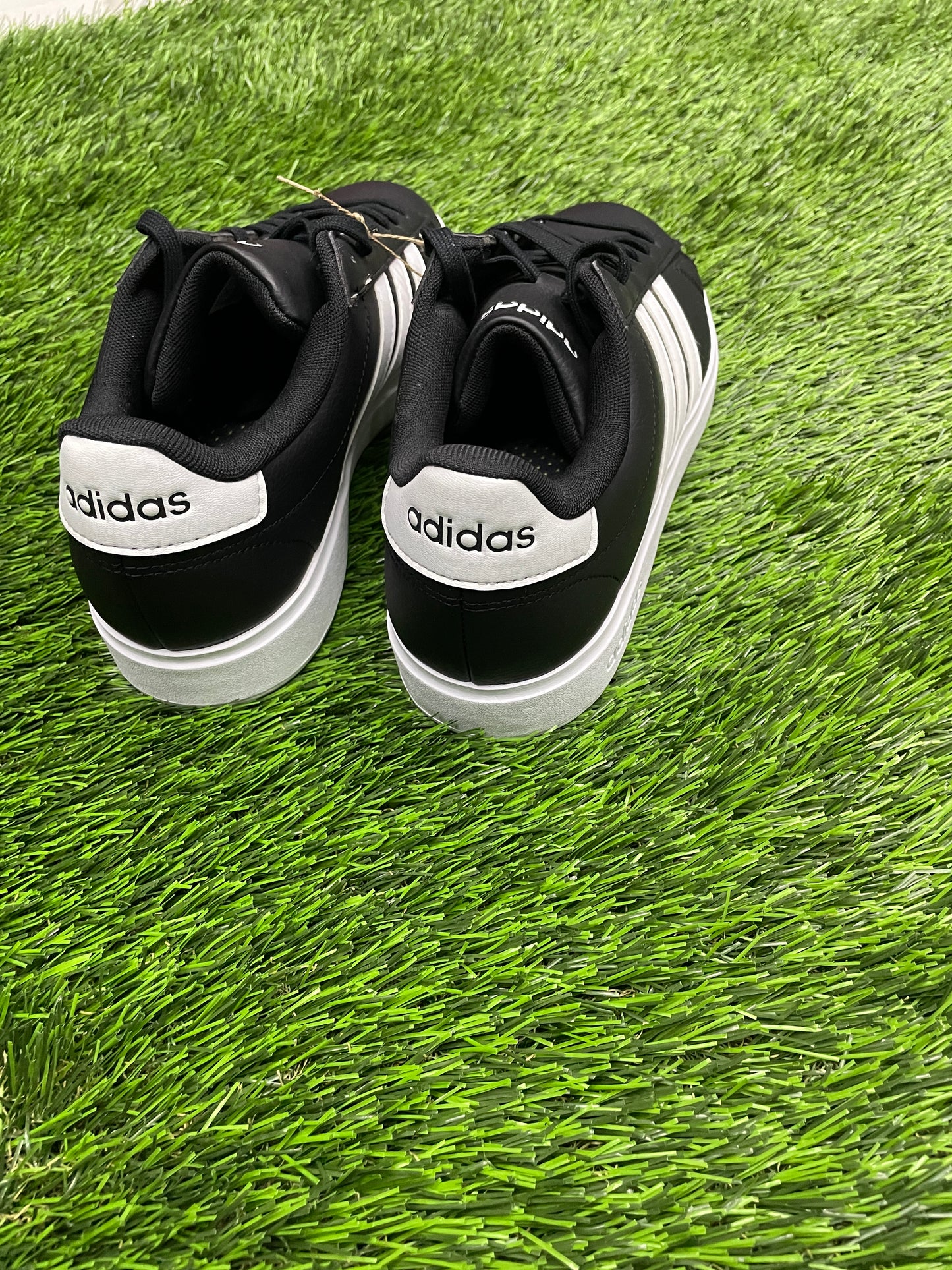 Tenis Adidas
