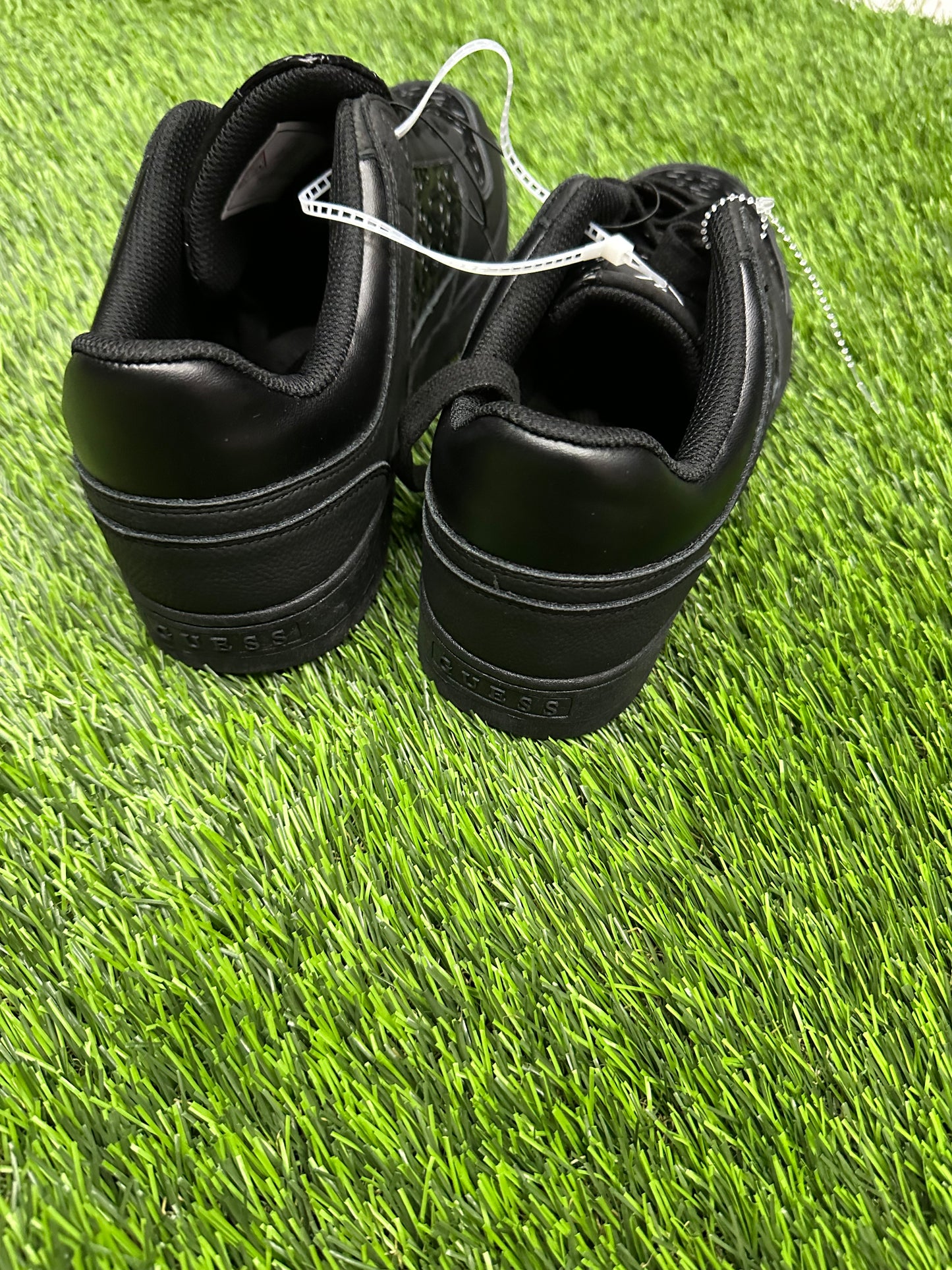 Tenis Guess
