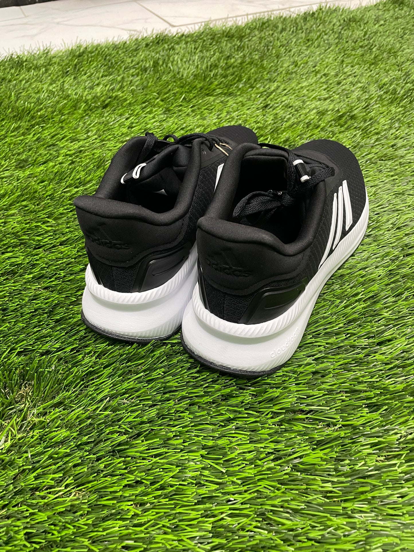 Tenis Adidas