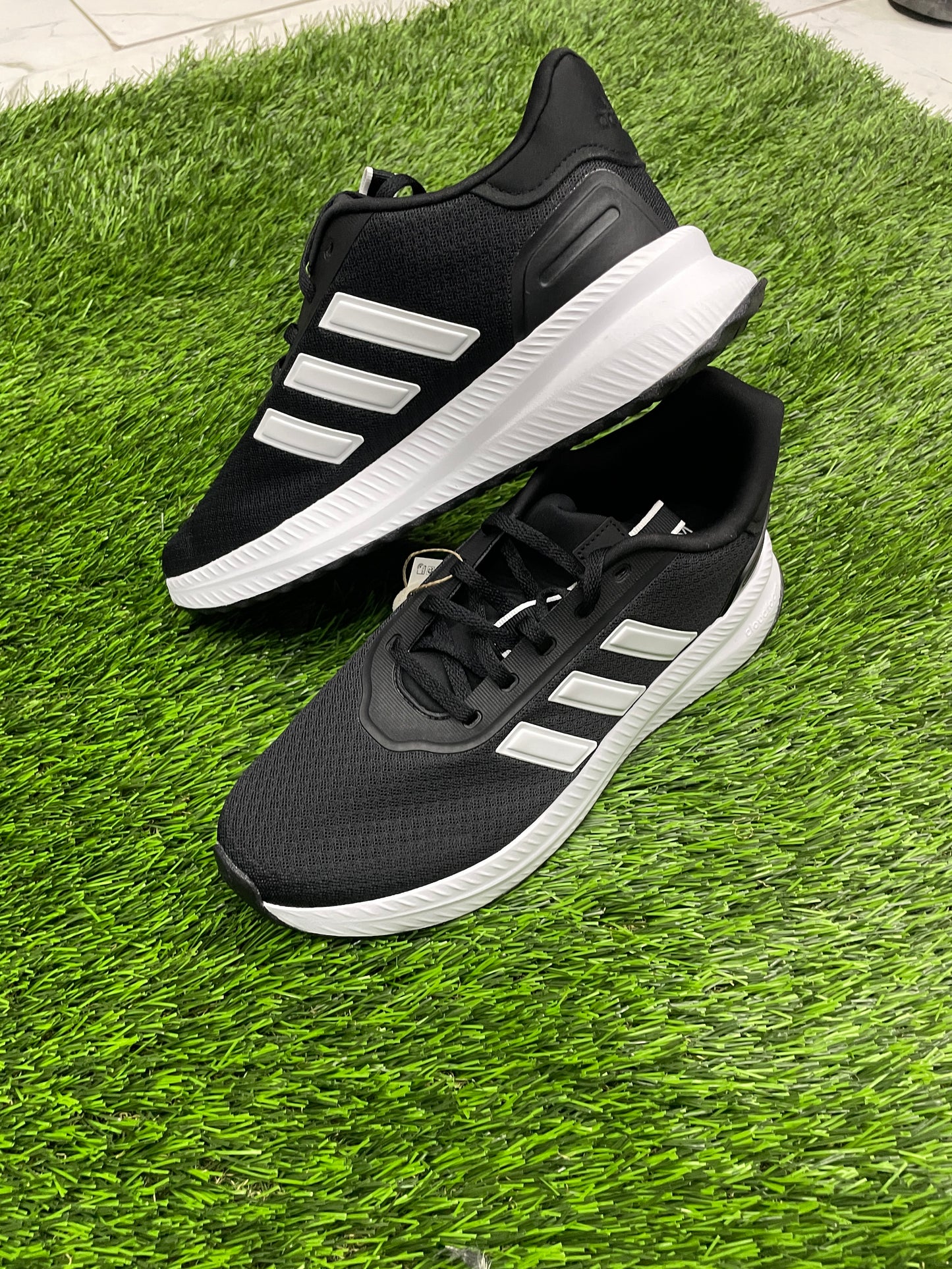 Tenis Adidas